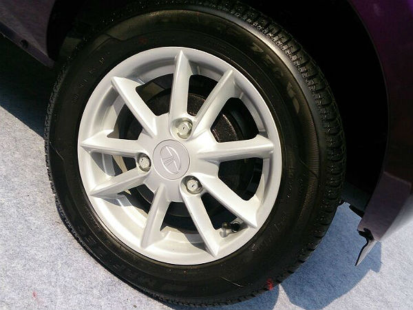 అల్లాయ్ వీల్స్