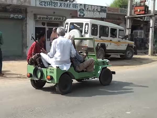 ప్రపంచంలో కెల్లా అతి చిన్న జీపు
