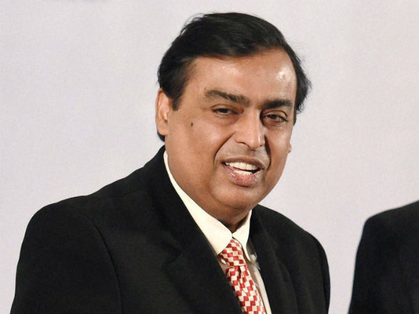 ఆకాశ్ అంబానీ బెంట్యాగా ఎస్యూవీ