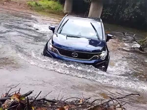 నదులను దాటిన టాటా హెక్సా