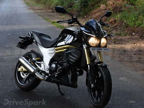 మహీంద్రా మోజో యుటి300