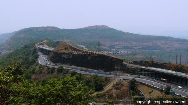 ముంబాయ్-పూనే మధ్య హైపర్లూప్