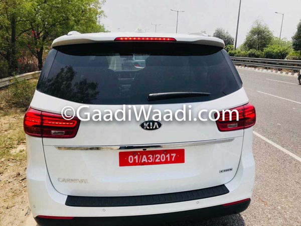 మొదటిసారి రోడ్డెక్కిన కియా గ్రాండ్ కార్నివాల్: ఇన్నోవా క్రిస్టాకు ఇక చుక్కలే