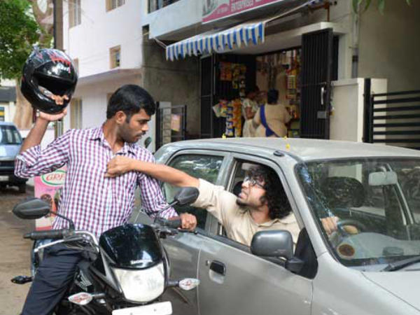 ఆటో డ్రైవర్ను తుపాకీతో కాల్చిన మహిళ