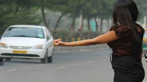 లిఫ్ట్ ఇవ్వడం నేరం