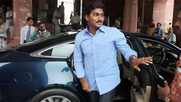 ఇండియన్ పొలిటీషియన్స్, వారి అద్భుతమైన కార్లు