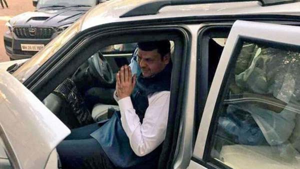 మహారాష్ట్ర ముఖ్యమంత్రి దేవేంద్ర ఫడ్నవీస్ కారుకు జరిమానా విధించిన పోలీసులు