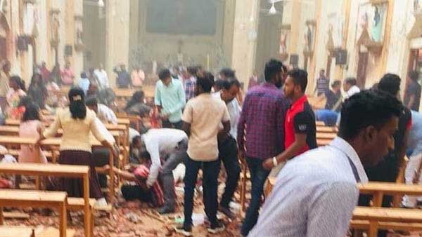 ఆ దుర్మార్కుడి బొమ్మ ఆ కారుపై ఎందుకుంది, ఎన్నో అనుమానాలు!