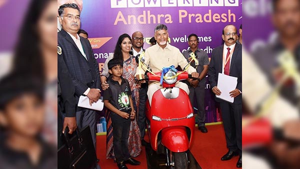 ఆంధ్రప్రదేశ్ లో రెట్రోస్సా ఎలక్ట్రిక్ స్కూటర్ బుకింగ్లను ప్రారంభించిన అవేరా