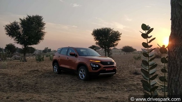 డ్యూయల్ టోన్ కలర్ లతో రాన్నున్న టాటా హారియర్