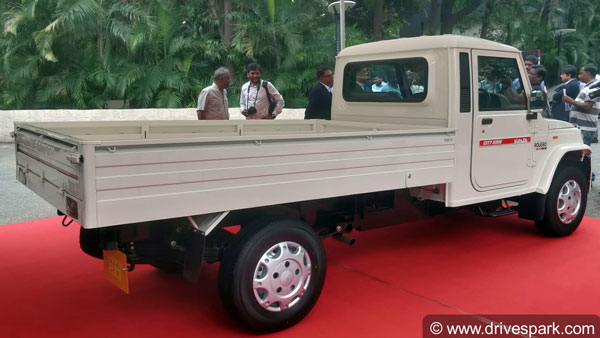 మహీంద్రా నుండి కొత్త బొలెరో సిటీ పిక్ అప్ విడుదల: ధర, ఇంజిన్ వివరాలు