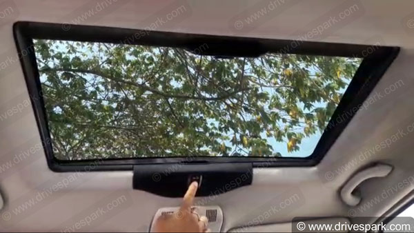 హ్యారీయర్ కోసం ఎలక్ట్రిక్ సన్రూఫ్ లాంచ్ చేసిన టాటా: ధర ఎంతంటే?