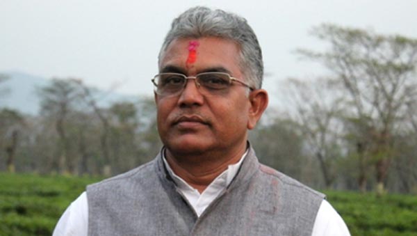 అంబులెన్సుకి దారి ఇవ్వడానికి నిరాకరించిన బిజెపి నాయకుడు దిలీప్ ఘోష్! ఇంతకీ ఎం జరిగిందంటే...?