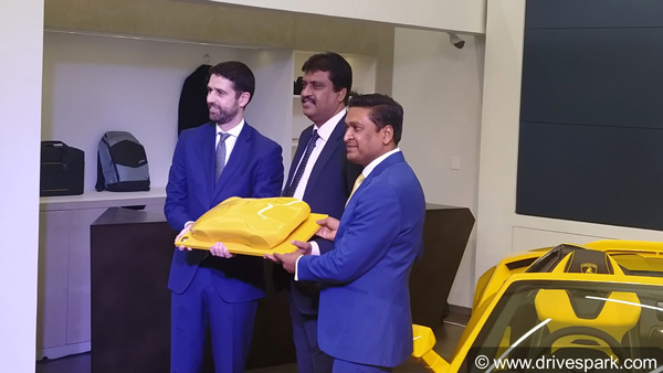 బెంగళూరులో కొత్త డీలర్షిప్ను ప్రారంభించిన లంబోర్ఘిని!
