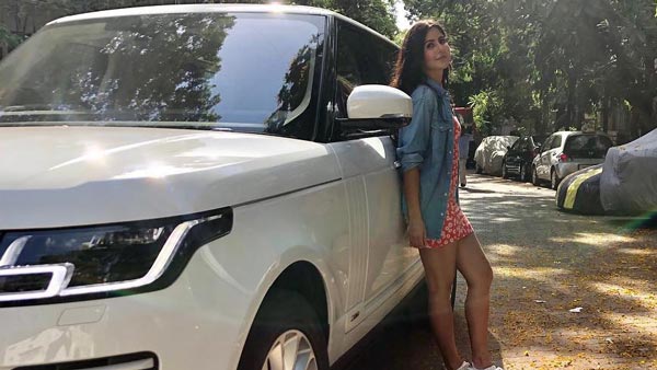 బాలీవుడ్ హీరోయిన్లు మెచ్చిన రేంజ్ రోవర్ కార్లు