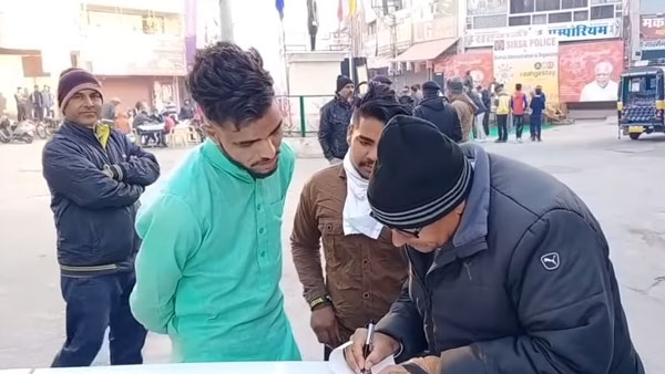 రాయల్ ఎన్ఫీల్డ్ రైడర్ కి రూ. 23,000 జరిమానా విధించిన పోలీసులు, ఎందుకంటే.. ?