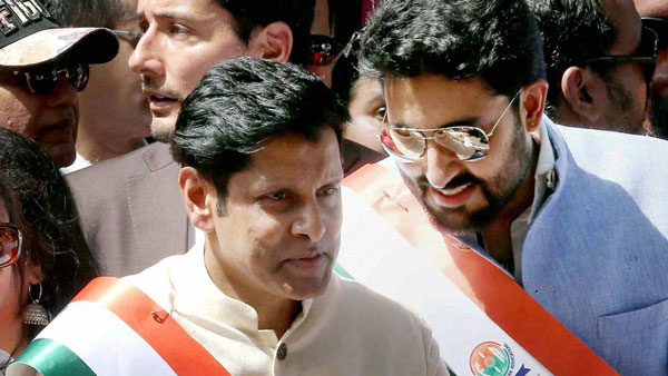 హీరో విక్రమ్ కోసం మినీ స్వర్గాన్ని తలపించే కారవ్యాన్, ఇదే