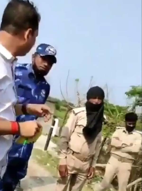 డ్యూటీలో ఉన్న హోమ్ గార్డ్ ని అవమానించిన వ్యవసాయాధికారి, చివరికి ఏమైందంటే..?