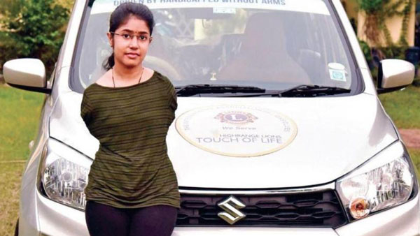 చేతులు లేకపోయినా డ్రైవింగ్ లైసెన్స్ కోసం అప్లై చేసిన మహిళ