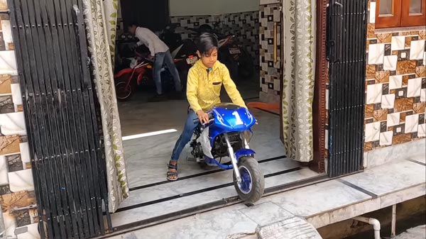 లాక్డౌన్ లో బయటికి వచ్చిన పిల్లలను పోలీసులు పట్టుకోగానే ఏం చేసారో తెలుసా.. ?