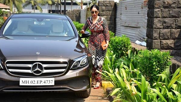 భారతీయ మహిళా సింగర్స్ యొక్క లగ్జరీ కార్లు ఎలా ఉన్నాయో చూడండి