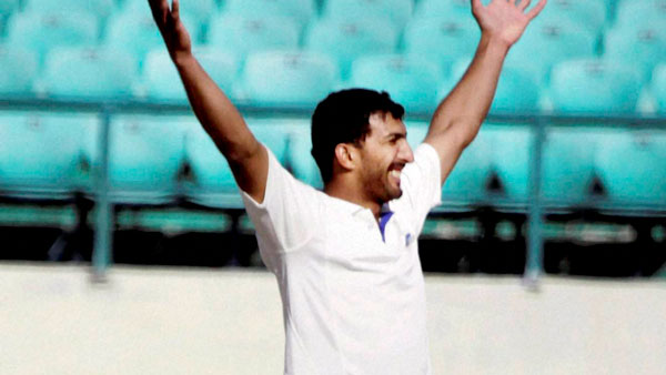 లాక్డౌన్ లో బయటికి వచ్చిన క్రికెటర్ కి జరిమానా, ఇంతకీ ఆ క్రికెటర్ ఎవరో తెలుసా.. ?