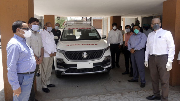 కరోనా రోగుల కోసం ఎంజి హెక్టర్ అంబులెన్స్