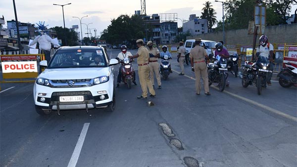 24 గంటల్లో 7,413 వాహనాలు సీజ్ చేసిన చెన్నై పోలీసులు, ఎందుకంటే ?