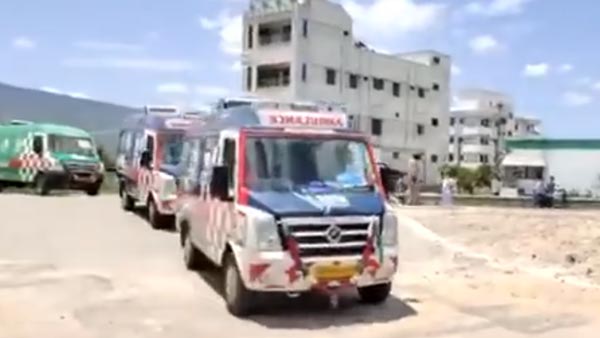 నగరిలో అంబులెన్సులను ప్రారంభించిన ఎమ్మెల్యే ఆర్.కె రోజా