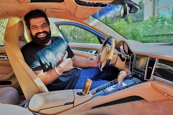 టెక్నికల్ గురూజీ లగ్జరీ కార్లు & బైక్లు