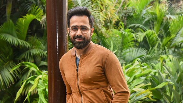 కవాసాకి జెడ్ 900 బైక్ పై కనిపించిన ఇమ్రాన్ హష్మి