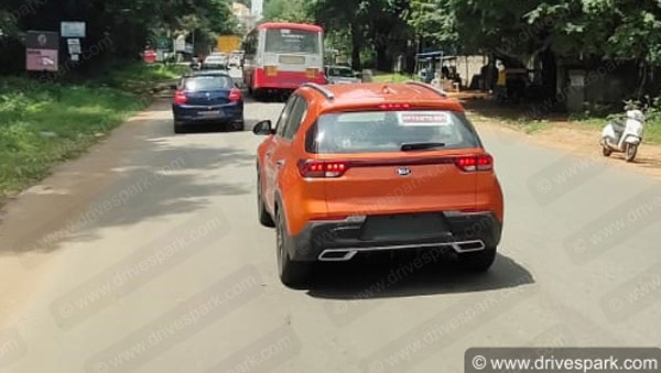 స్పాట్ టెస్ట్ లో కెమెరాకి చిక్కిన కియా సోనెట్