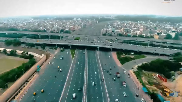 45 నిముషాల్లో ఢిల్లీ నుంచి మీరట్ చేర్చే ఎక్స్ప్రెస్వే.. చూసారా !