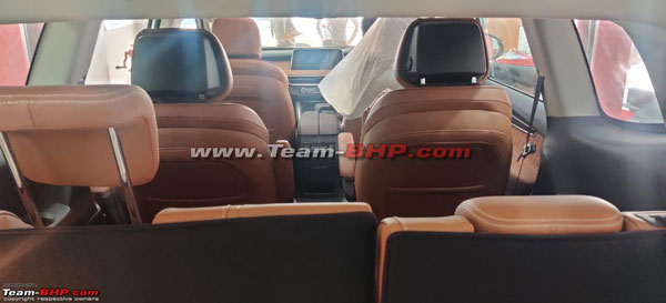 ఎమ్జి డీలర్షిప్లో గ్లోస్టర్ ఎస్యూవీ; మరికొద్ది రోజుల్లోనే విడుదల కానుందా?
