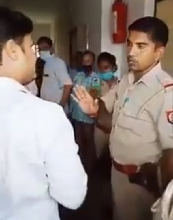 ప్రమాదంలో గాయపడిన మహిళ మరణానికి కారణమైన డాక్టర్ నిర్లక్ష్యం.. ఇంతకీ ఎం జరిగిందంటే ?