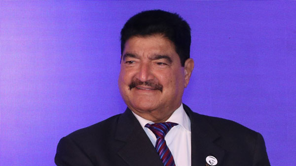 బ్యాంకింగ్ కుంభకోణంలో చిక్కుకున్న బిఆర్ శెట్టి లగ్జరీ కార్స్.. చూసారా !