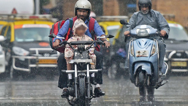 పిల్లల హెల్మెట్స్ కోసం భారీగా పెరిగిన డిమాండ్.. ఎందుకో తెలుసా?
