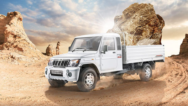 బొలెరో పికప్ ట్రక్ కస్టమర్ల కోసం కరోనా ఇన్సూరెన్స్ ప్లాన్ను ప్రకటించిన మహీంద్రా