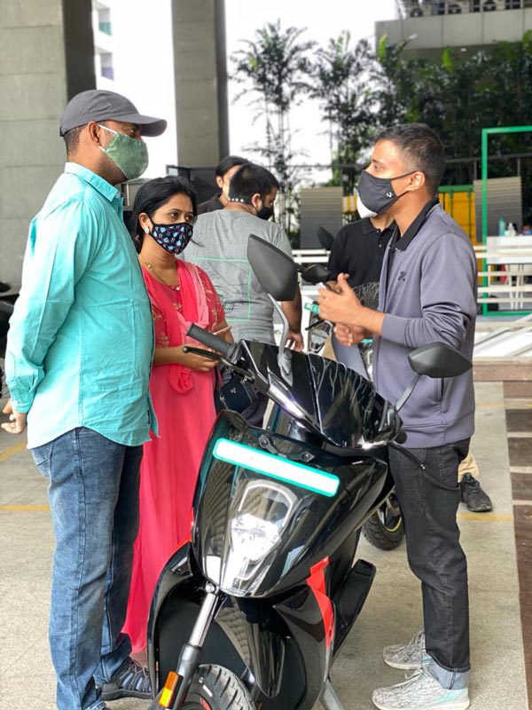ఏథర్ 450ఎక్స్ సిరీస్1 ఎలక్ట్రిక్ స్కూటర్ డెలివరీలు ప్రారంభం