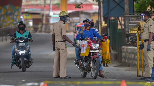 రూ. 30 వేల విలువైన స్కూటర్కి రూ. 42 వేలు ఫైన్.. చివరికి ఏమైందంటే ?
