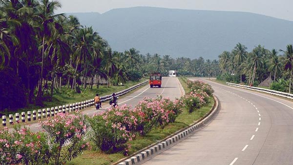 గ్రీన్ హైవే కారిడార్ ప్రాజెక్ట్కి కేంద్రం గ్రీన్ సిగ్నెల్.. దీనికి అయ్యే ఖర్చు ఎంతంటే?