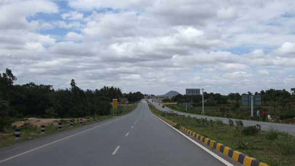 గ్రీన్ హైవే కారిడార్ ప్రాజెక్ట్కి కేంద్రం గ్రీన్ సిగ్నెల్.. దీనికి అయ్యే ఖర్చు ఎంతంటే?