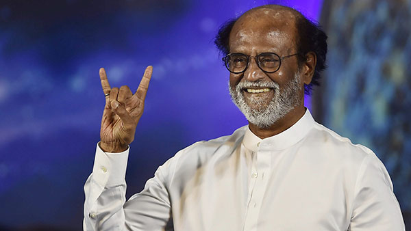 మీకు తెలుసా.. లంబోర్ఘిని ఉరుస్ డ్రైవింగ్ చేస్తూ కనిపించిన తమిళ్ తలైవా రజినీకాంత్