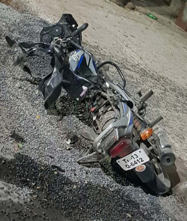 ఇద్దరు కానిస్టేబుళ్లను పొట్టన పెట్టుకున్న బిఎండబ్ల్యు.. ఎలాగో మీరే చూడండి