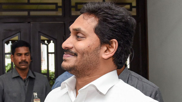 కొత్త సంవత్సరంలో కొత్త పనికి శ్రీకారం చుట్టిన జగన్ ప్రభుత్వం.. అదేంటో తెలుసా !
