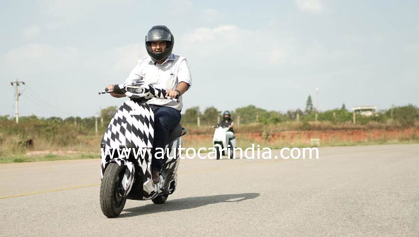 టెస్టింగ్ చేస్తూ కెమెరాకి చిక్కిన ఓలా ఎలక్ట్రిక్ స్కూటర్; స్పై చిత్రాలు