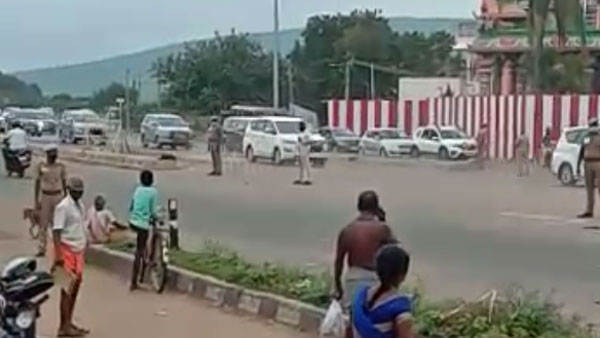 ప్రమాదంలో చిక్కుకున్న పళనిస్వామి కాన్వాయ్లోని కార్.. ఈ ప్రమాదం ఎలా జరిగింది వీడియో చూడండి ?