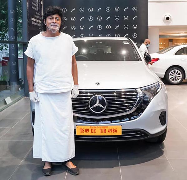 డోనాల్డ్ ట్రంప్ వాడిన కారు వేలంలో పాల్గొంటున్న ఇండియన్ , ఎవరో తెలుసా ?