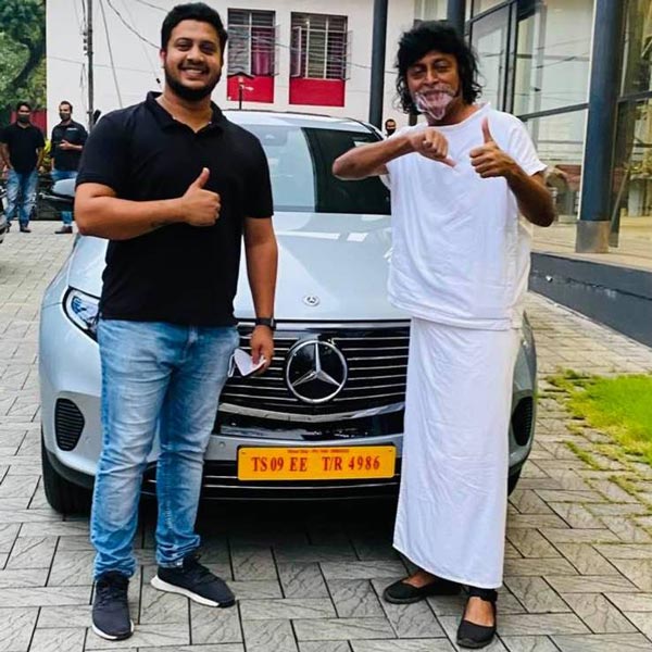 డోనాల్డ్ ట్రంప్ వాడిన కారు వేలంలో పాల్గొంటున్న ఇండియన్ , ఎవరో తెలుసా ?
