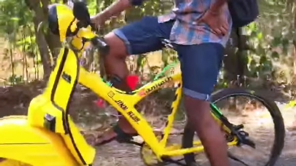 ఔరా.. ఏమి క్రియేషన్.. స్కూటర్ సైకిల్ అయిపోయింది